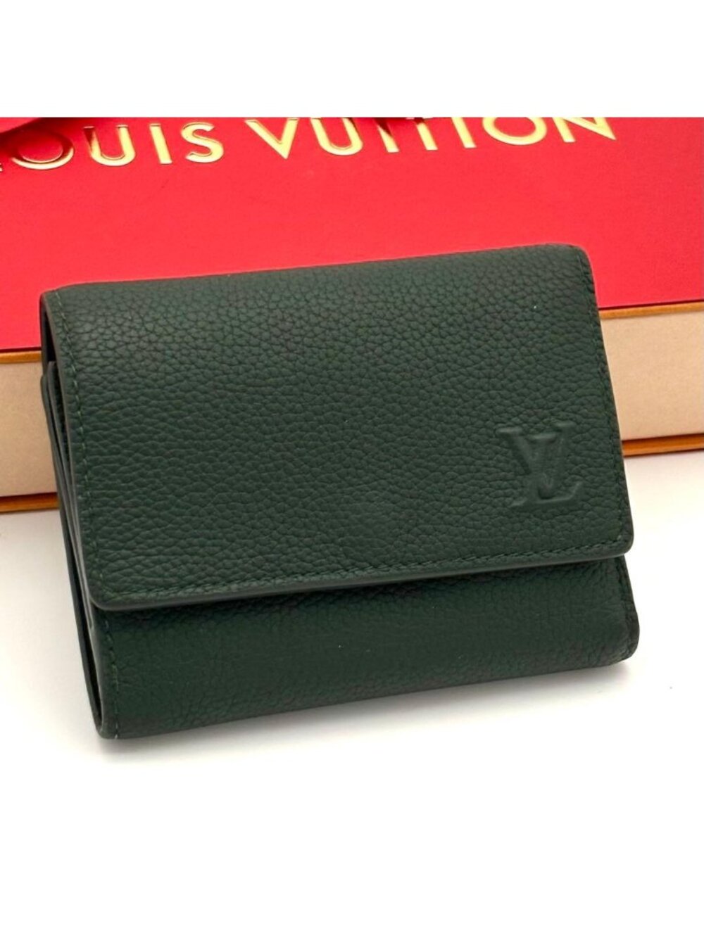 Louis Vuitton Trifold Wallet Green Victor Aerogram